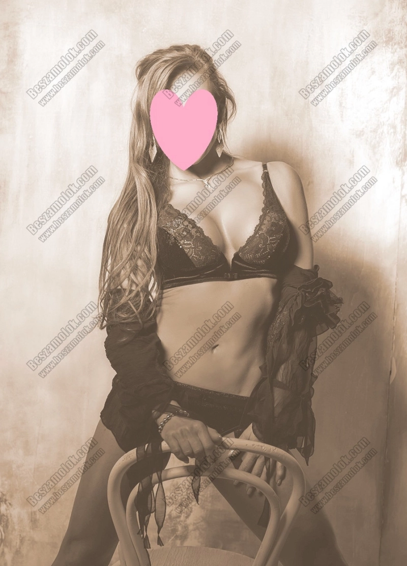 52 kép Giulia. szexpartner 705863955,