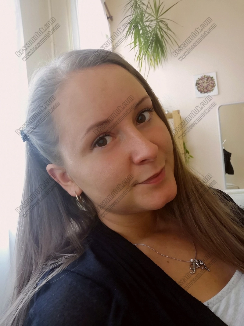 3 kép Lolita. szexpartner 302153801, Májusi kép  