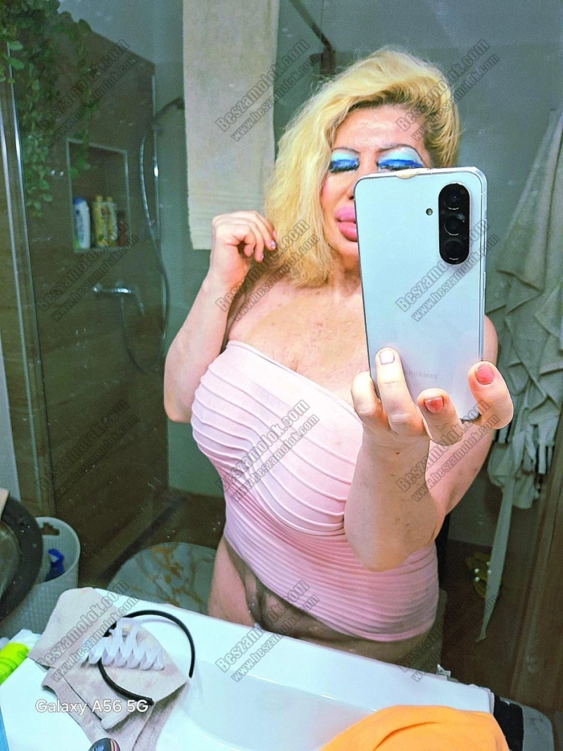 5 kép MoniqeLove. szexpartner 306758975,   