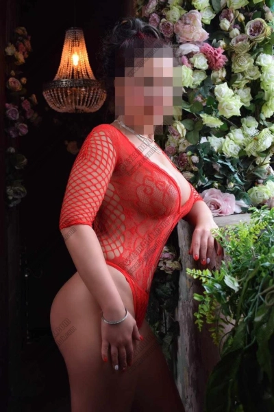 2 kép Anett. erotikus masszázs 308635309,