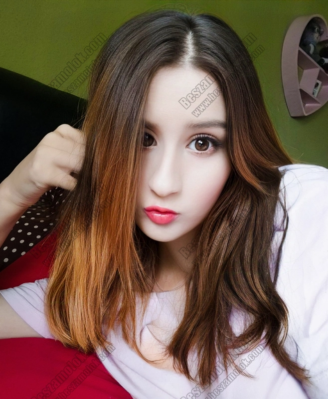 5 kép Lara. szexpartner 705493989,   