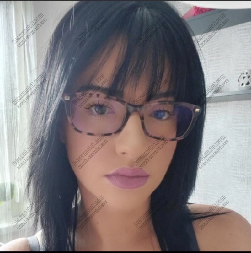 15 kép Lotti. szexpartner 707811133,