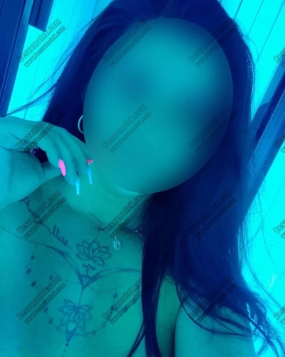 31 kép Klemi. szexpartner 707484333,
