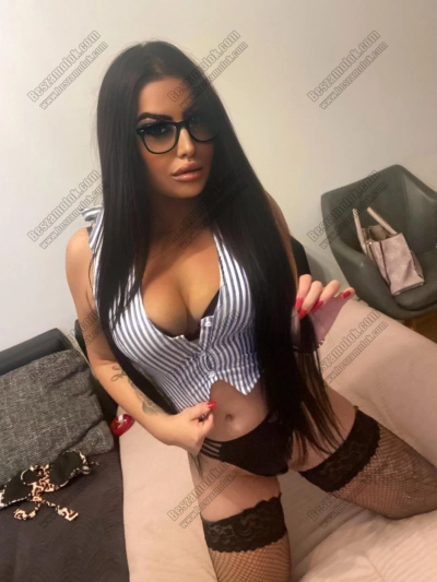16 kép Zsófi. szexpartner 304934103,