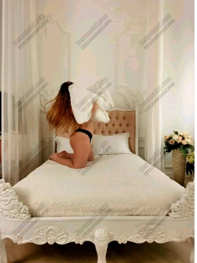 19 kép Mézi. szexpartner 304731239,