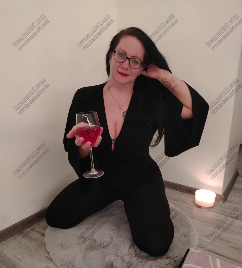 2 kép Maja. erotikus masszázs 209593204,   