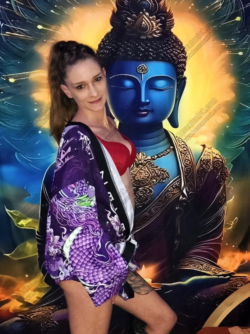 21 kép Yade. erotikus masszázs 705537012,   