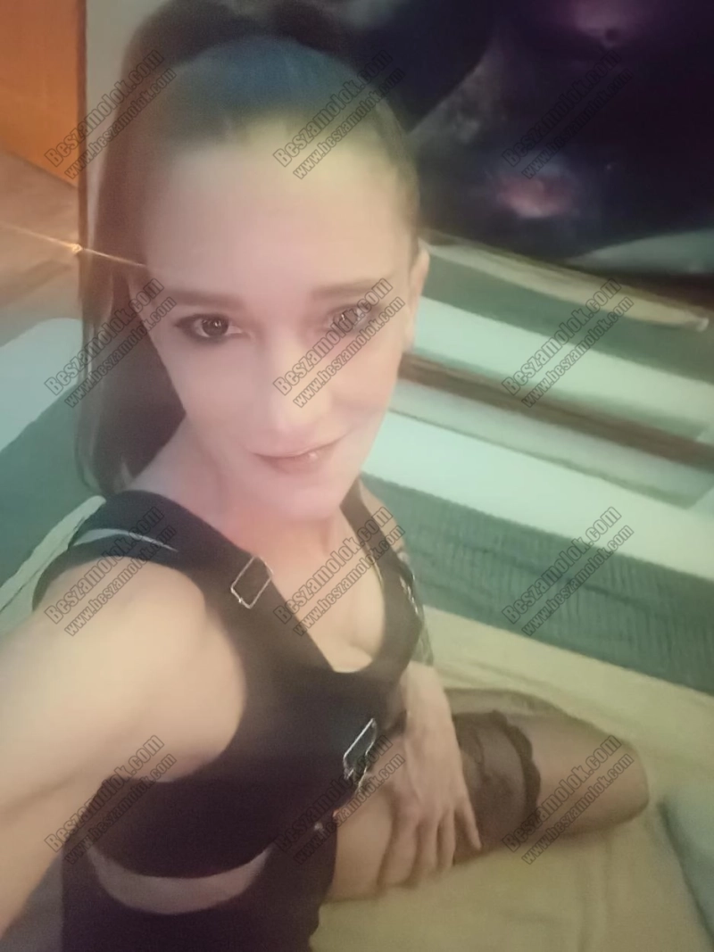 10 kép Yade. erotikus masszázs 705537012,   